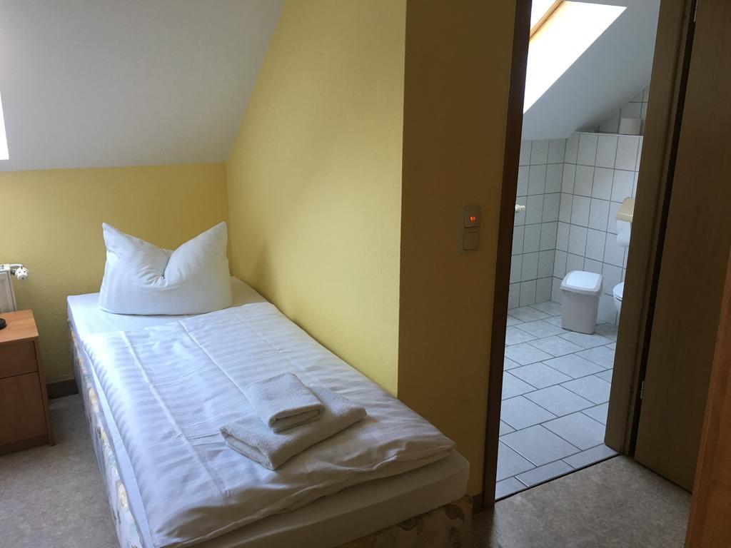 Hopfengrund Hotel Арнщат Екстериор снимка
