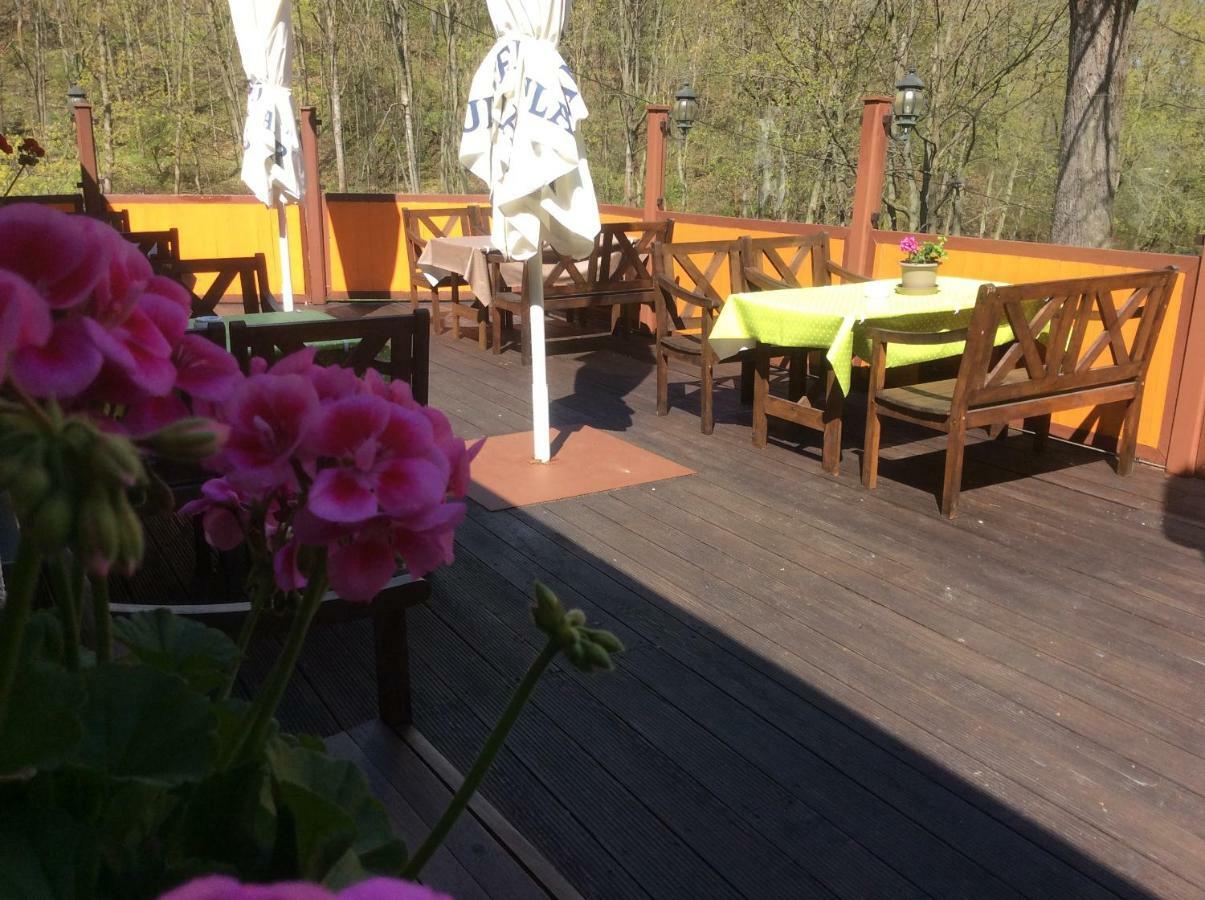 Hopfengrund Hotel Арнщат Екстериор снимка
