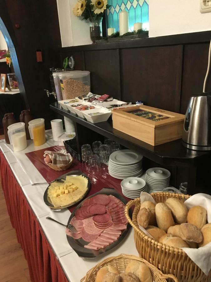Hopfengrund Hotel Арнщат Екстериор снимка