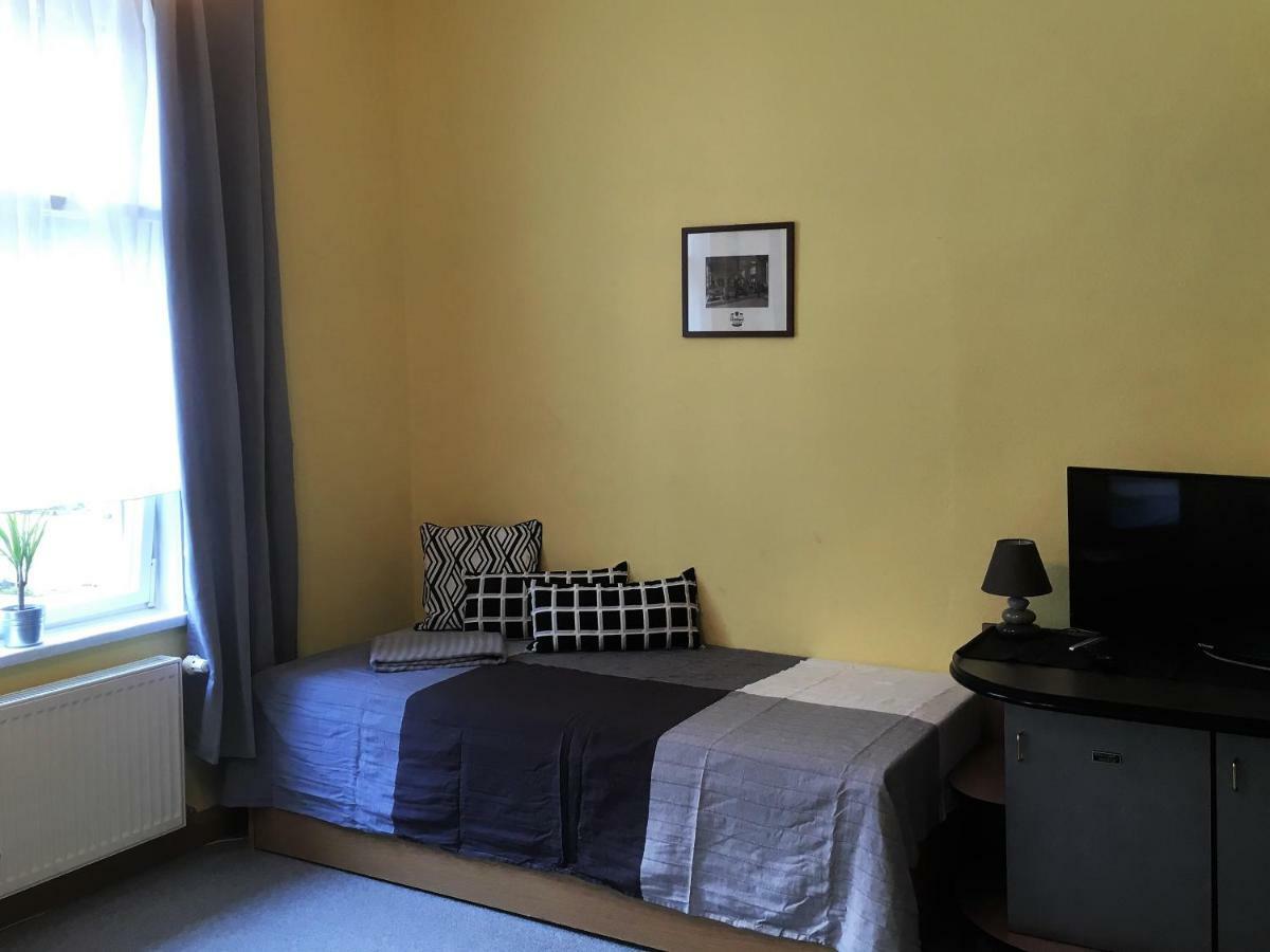 Hopfengrund Hotel Арнщат Екстериор снимка