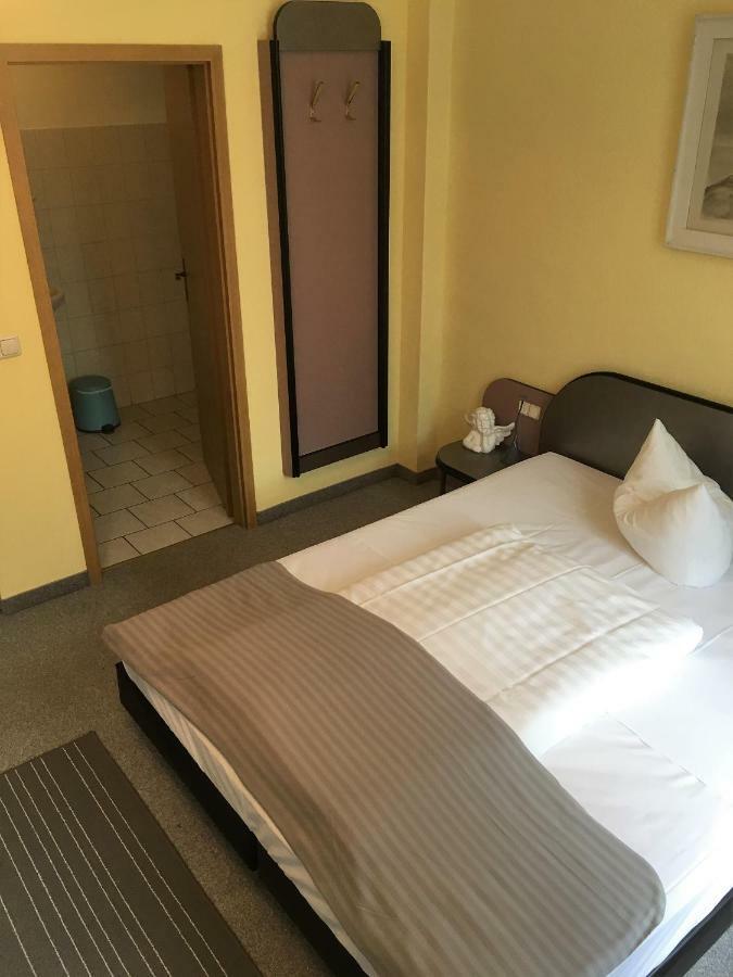 Hopfengrund Hotel Арнщат Екстериор снимка