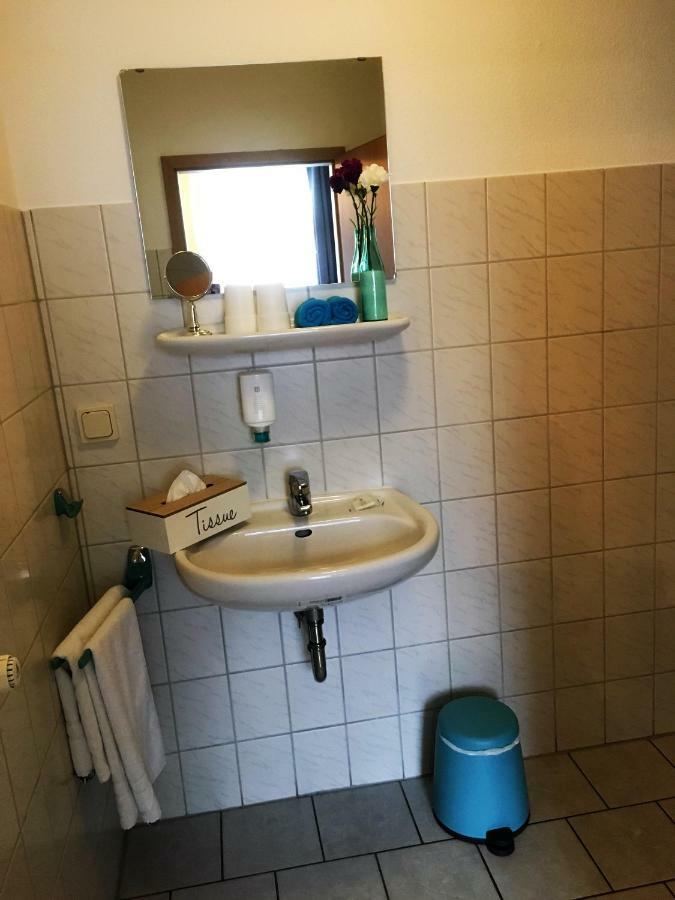 Hopfengrund Hotel Арнщат Екстериор снимка