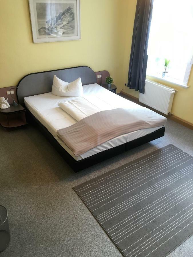 Hopfengrund Hotel Арнщат Екстериор снимка